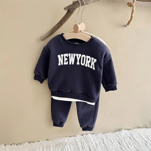 Conjunto de 2 piezas de ropa de invierno para bebés niños cálido terciopelo informal impresión de letras conjunto para niños - Imagen 10 de 39