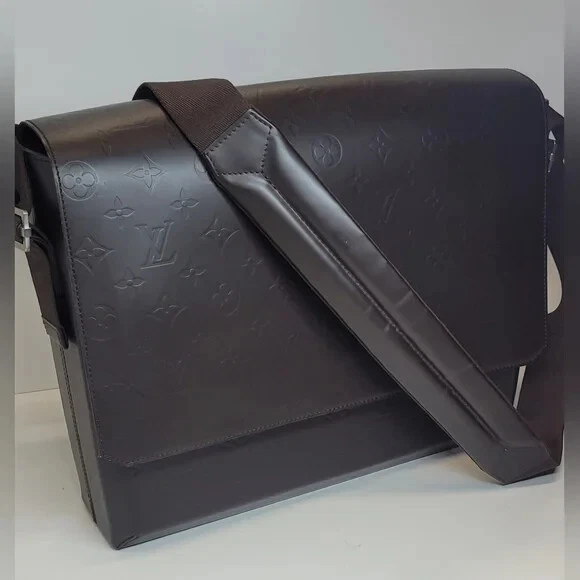 [eBay Live] Louis Vuitton Glace Monogram Fonzie Messenger Bag
