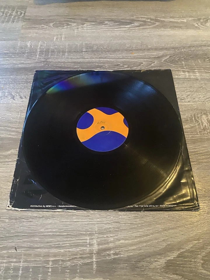 vinyl records - Image 2 of 2