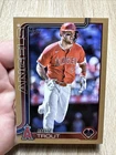 2025 Topps Series 1 - Mike Trout #200 Gold /2025