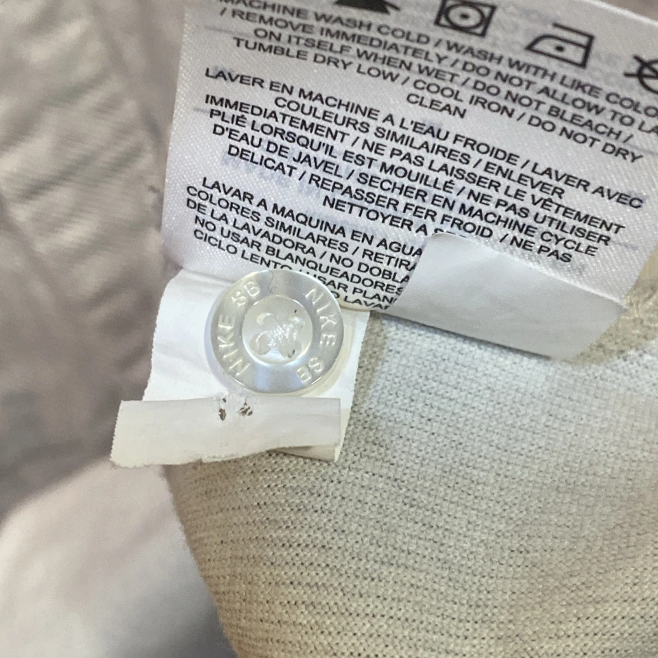 Camisa de Franela Nike SB Gris M Mediana Abotonada Tabla de Patinar Flex Elastizada Grunge S2 Foto 4 de 4