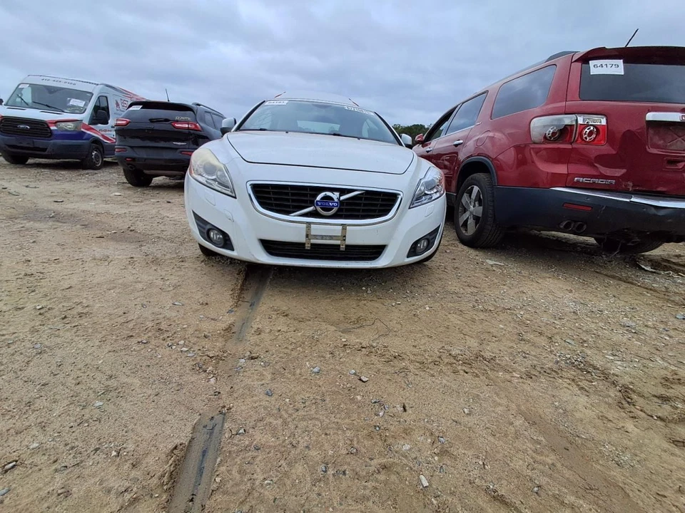 Volvo C70 2012 pasajero puerta delantera derecha carcasa - usado - camioneta local solamente Foto 2 de 4