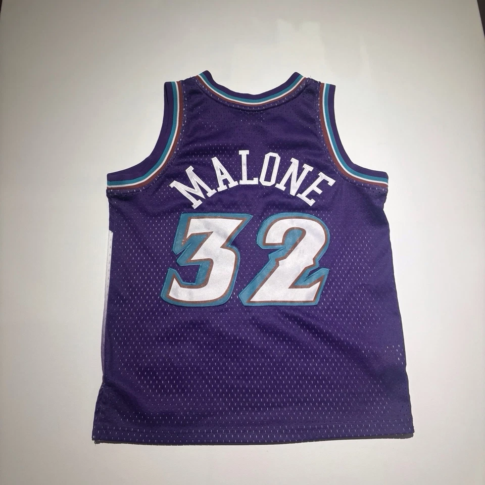 Kids Karl Malone Jersey Mitchell And Ness Hardwood Classics M 10/12 - Image 4 of 4