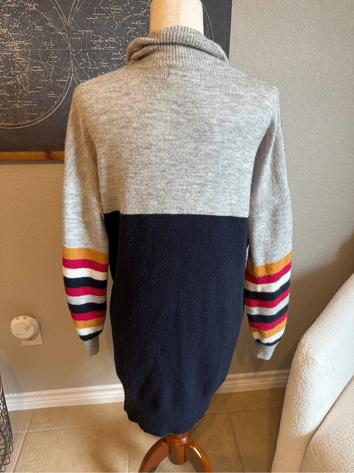 Mini Vestido Suéter MinkPink Rayas Me Up Cuello Alto Manga Larga Rayas Talla XL Foto 4 de 4