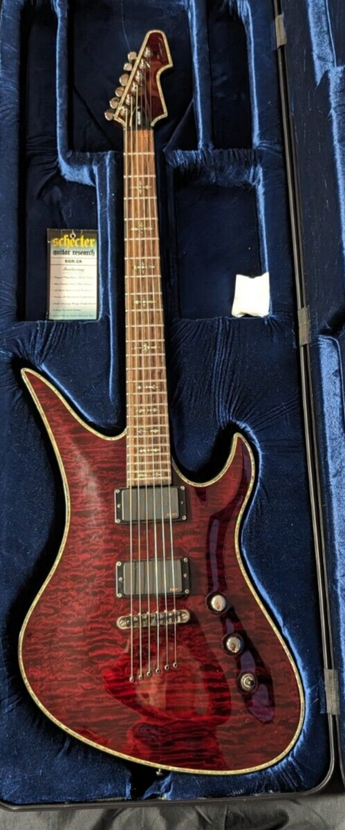 Schecter Hellraiser Avenger Diamond Series Electric Guitar Schecter Hellraiser Avenger Diamond Series Electric Guitar