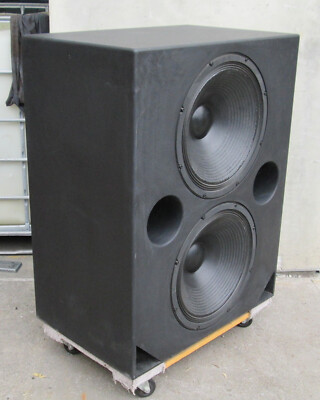 Meyer Sound X-800C Dual 18