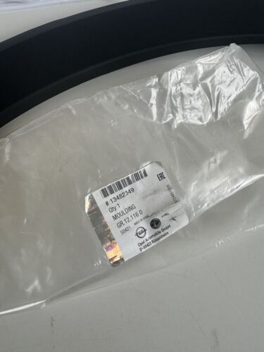Nuevo moldura de arco trasero lado pasajero Vauxhall Crossland X LH genuino - Imagen 3 de 8