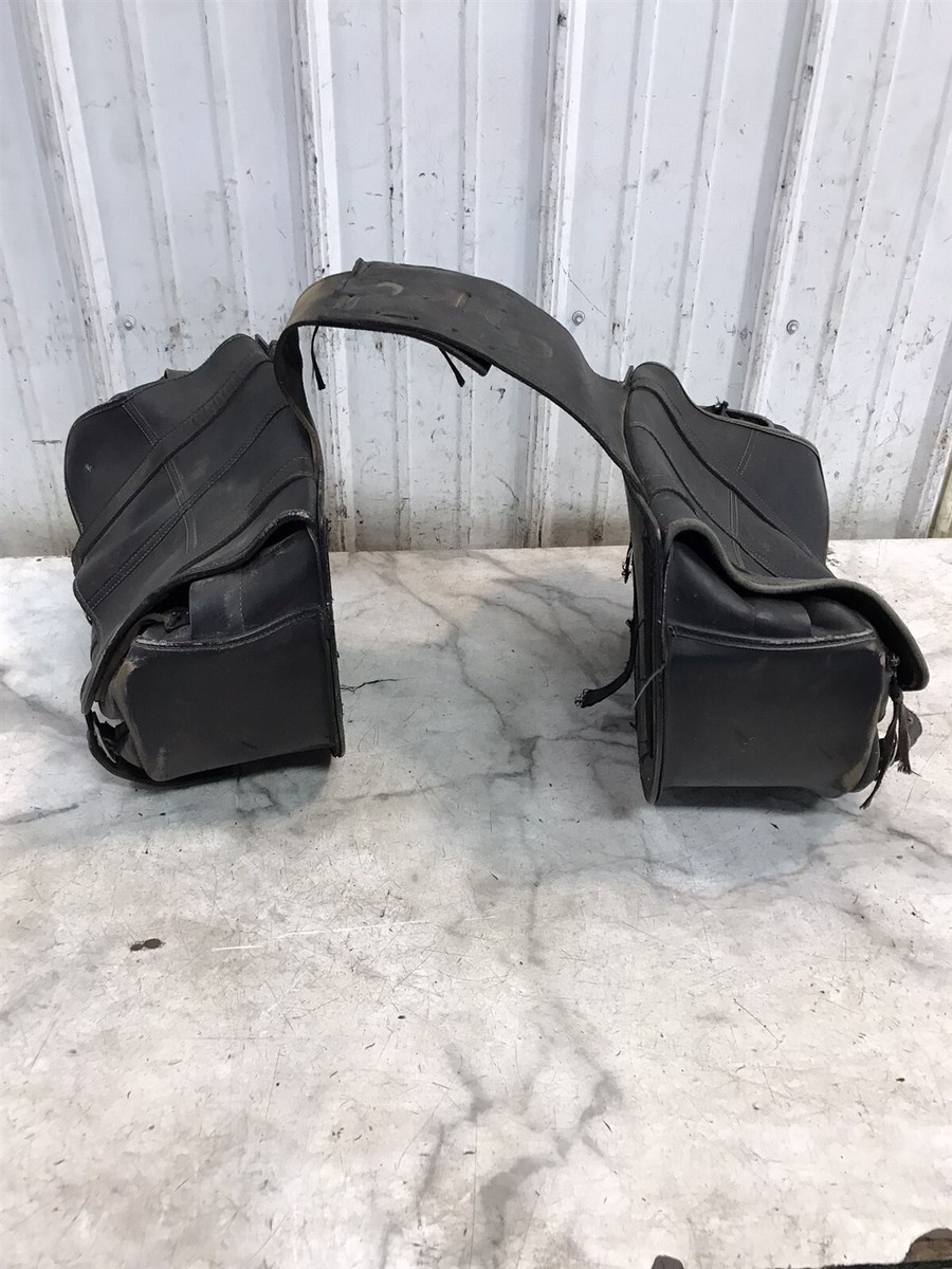 09 Yamaha XVS 1100 XVS1100 A V-Star leather saddlebags saddle bags