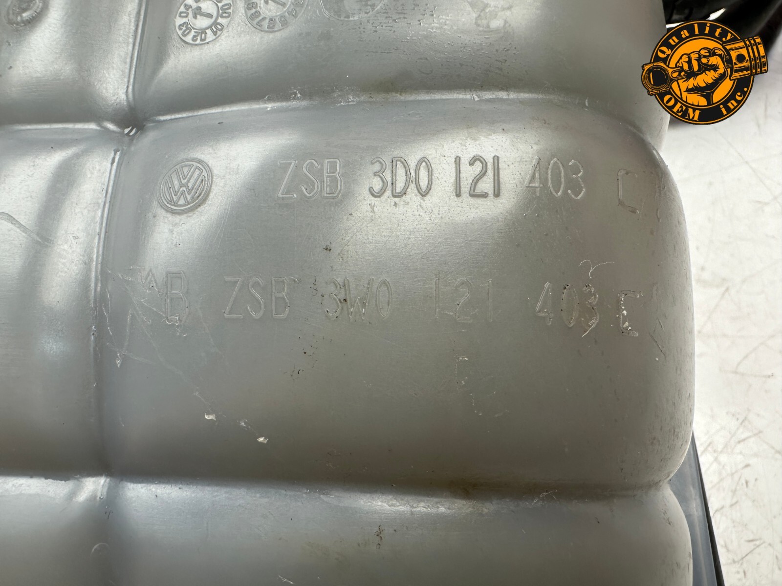 2003-2006 BENTLEY CONTINENTAL  ENGINE COOLANT FLUID RESERVOIR EXPANSION TANK OEM