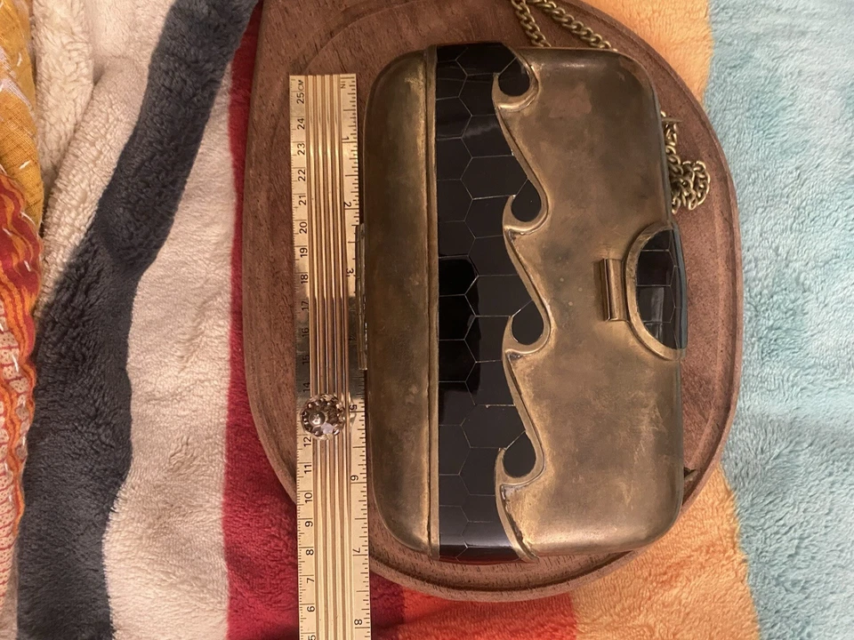 Exquisita Cartera de Noche Minaudere Vintage Latón Y Ónix Almeja con Onda Foto 3 de 4