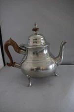 Stieff Williamsburg Pewter Coffee Pot - Substantial