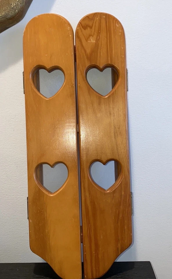 Estante de madera con puertas de corazón Cottagecore Country decoración de pared llavero  Foto 2 de 4