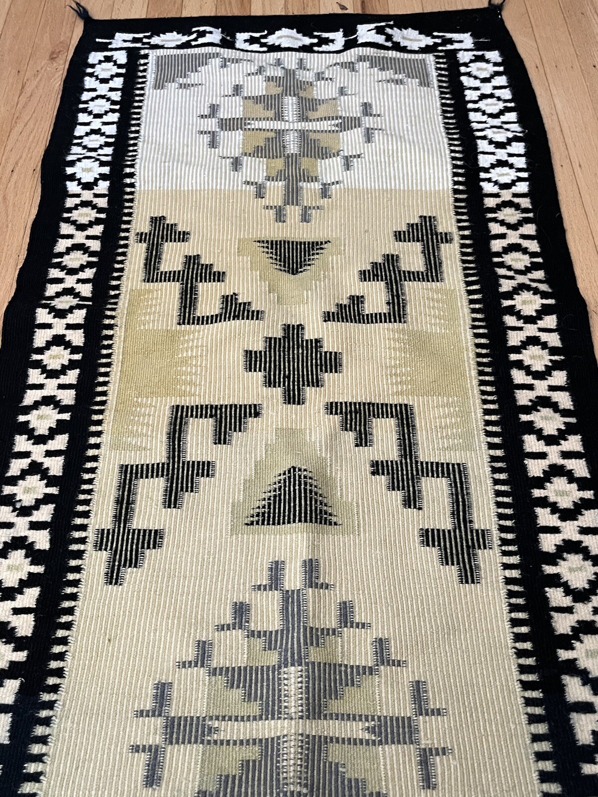 Navajo Two Grey Hills Tapestry Rug Geometric Pattern Natural Colors 24