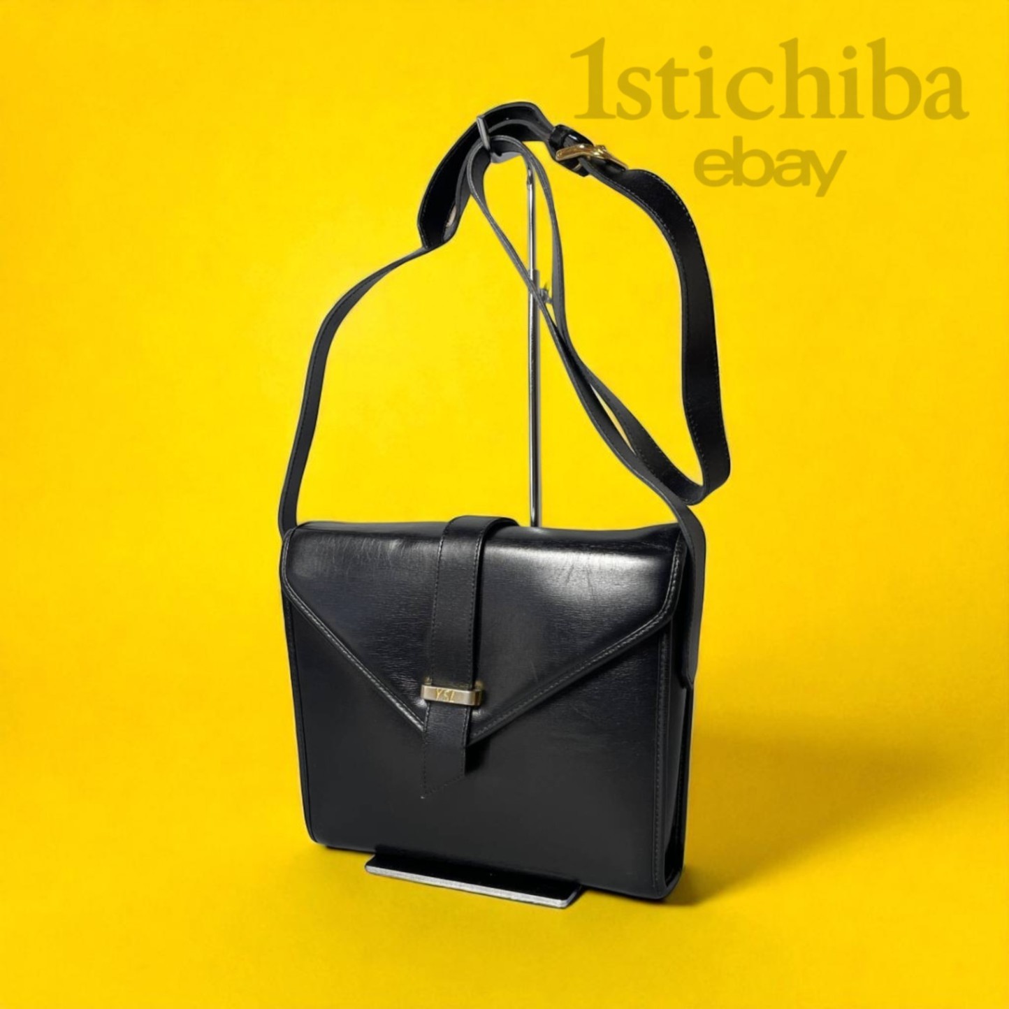 Borsa a tracolla Yves Saint Laurent in pelle nera 19x22 cm elegante usata