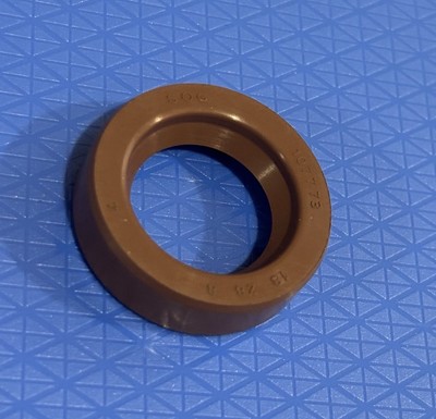 18X28X8 SINGLE LIP METRIC (Viton ) OIL SEAL MOS-18X28X8VSC VI A 18X28X8VSC BA SF