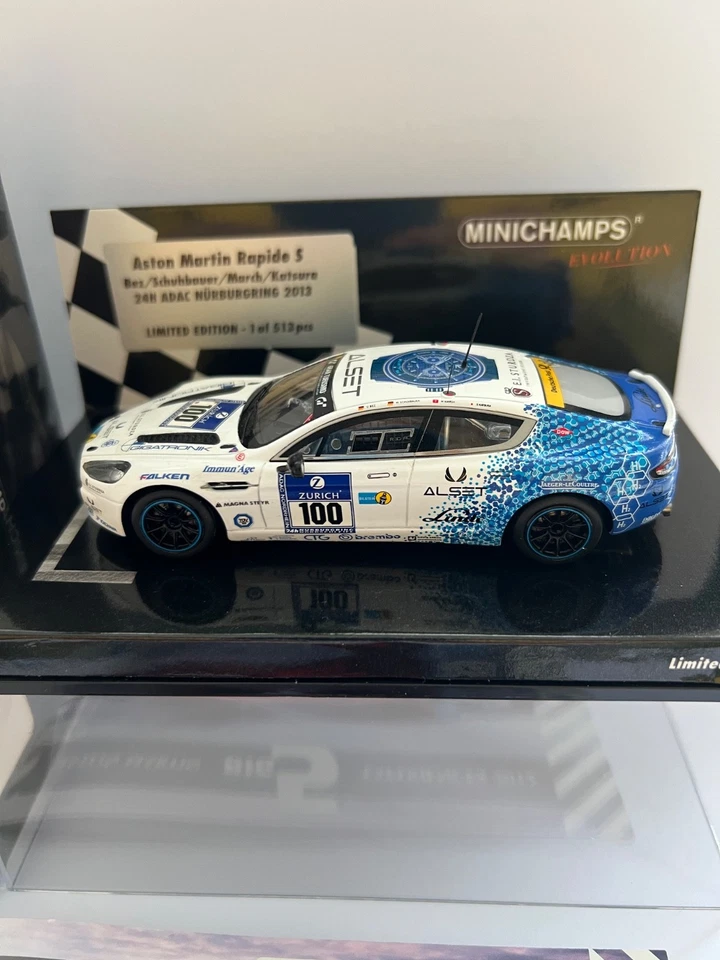 Aston Martin Rapide S ,24 H Nürburgring 2013,  Minichamps  1:43  AM  Heft  2012 - Bild 2 von 4