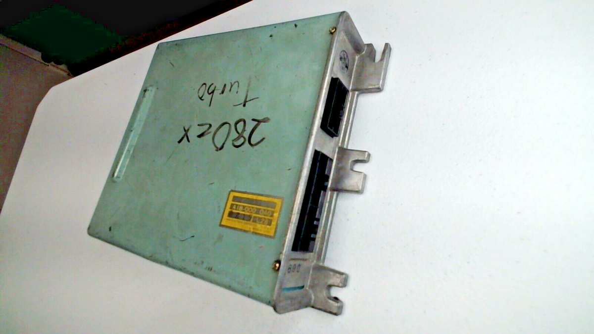 1979-1983 Datsun Nissan 280ZX Engine Computer Control Module 1979-1983 Datsun Nissan 280ZX Engine Computer Control Module