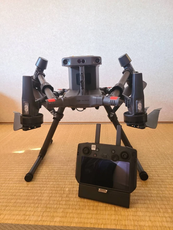 DJI Matrice 300 RTK M300 Industrial Drone Excellent! from JP - Image 2 of 4