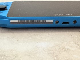 Sony PS Vita 2000 Slim PCH-2000 - Aqua Blue *GREAT* + Charger