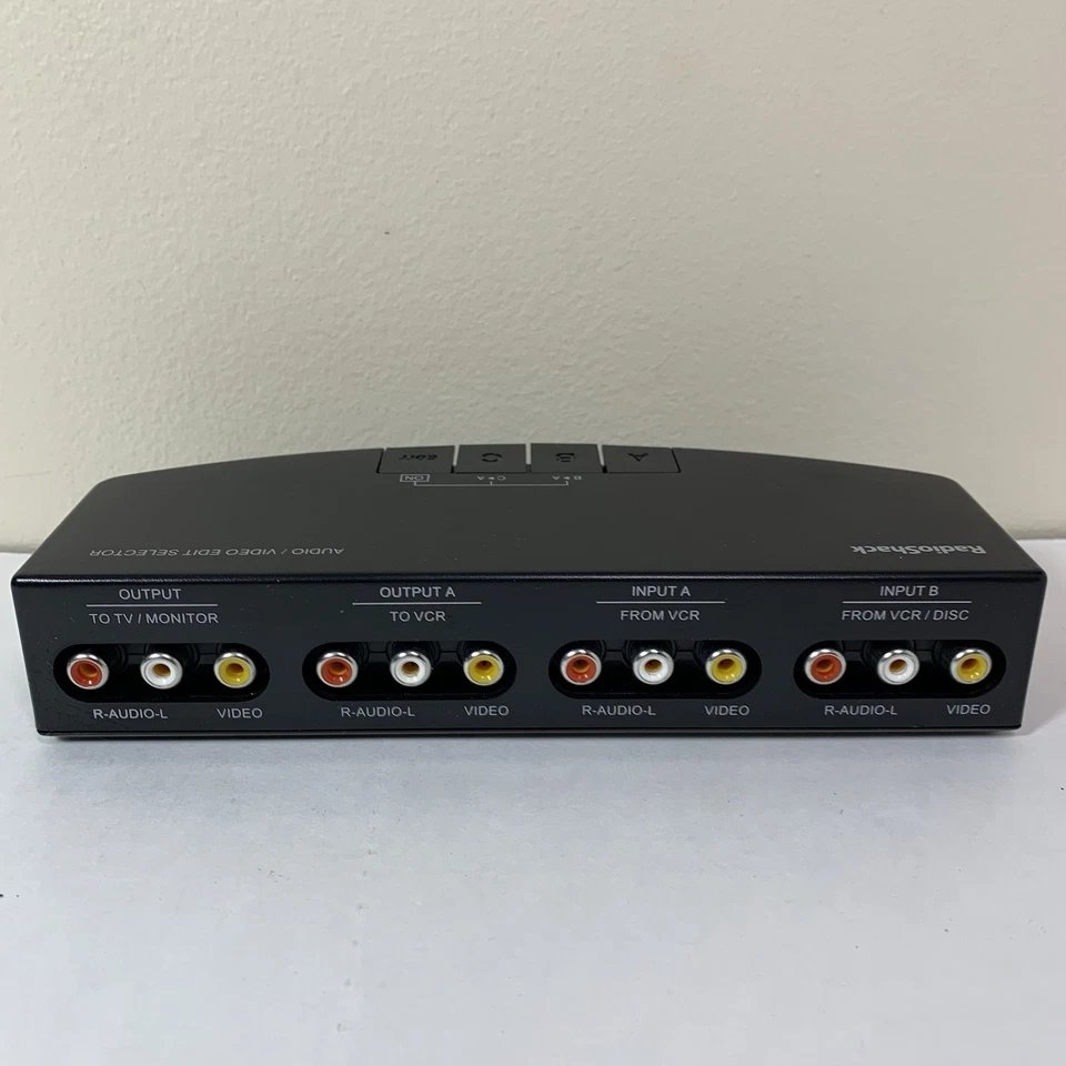 Radio Shack 3-Input 2-Output AV Audio Video Selector Switch 15-1587 - Open Box - Image 3 of 4