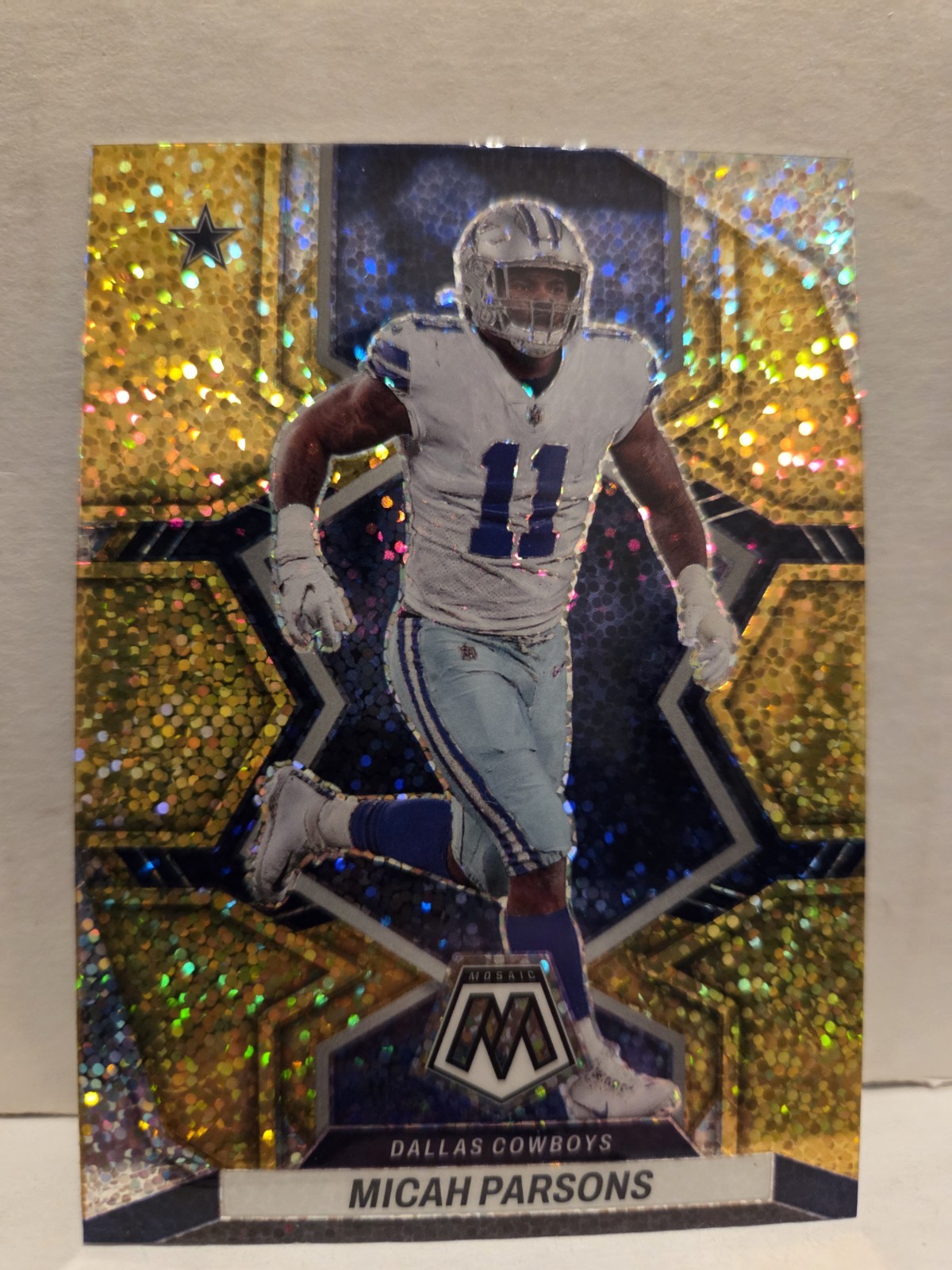 Micah Parsons 2022 Panini Mosaic #55 Gold Sparkle Prizm SSP Dallas Cowboys