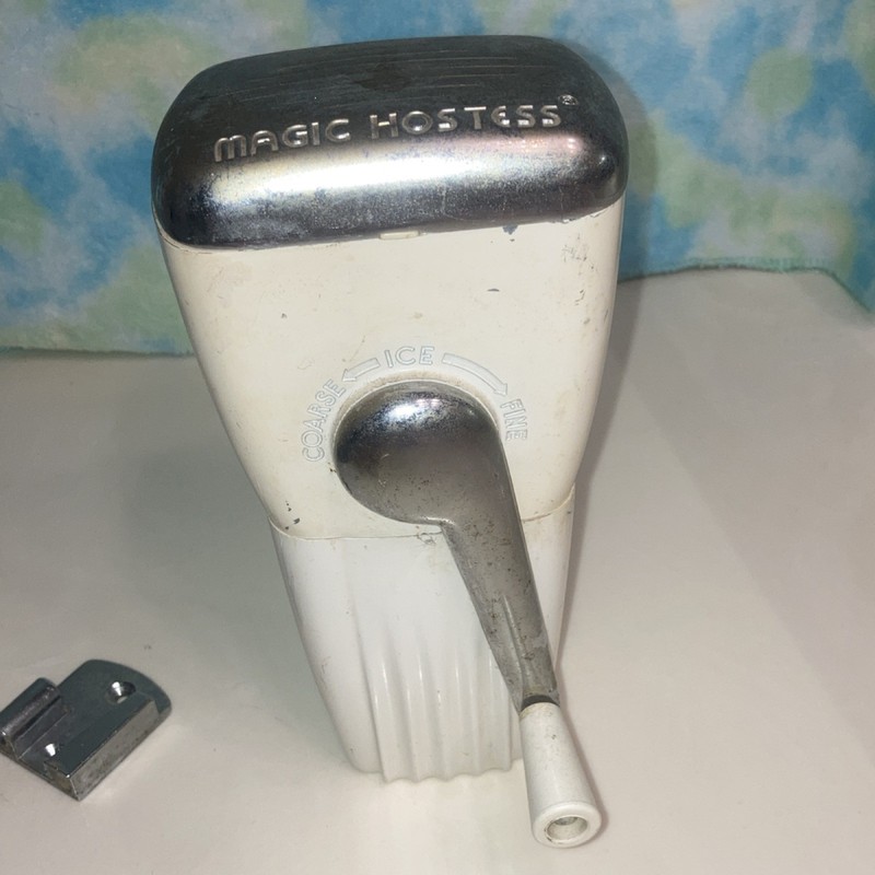 VINTAGE Magic Hostess Manual Ice Crusher Shaver Crank Handle.