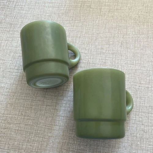 Vintage Anchor Hocking Fire King Avocado Green Coffee Mugs Cups Stackable (2)