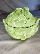 Vintage ~ Holland Mold Ceramic Lettuce Serving Bowl W/Lid ~ Signed Hatmaker