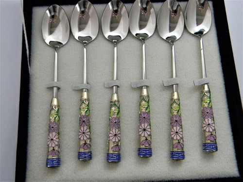 h701 Vintage Set of 6 Enamel and Stainless Spoons in Box Seoul Korea - Picture 4 of 8