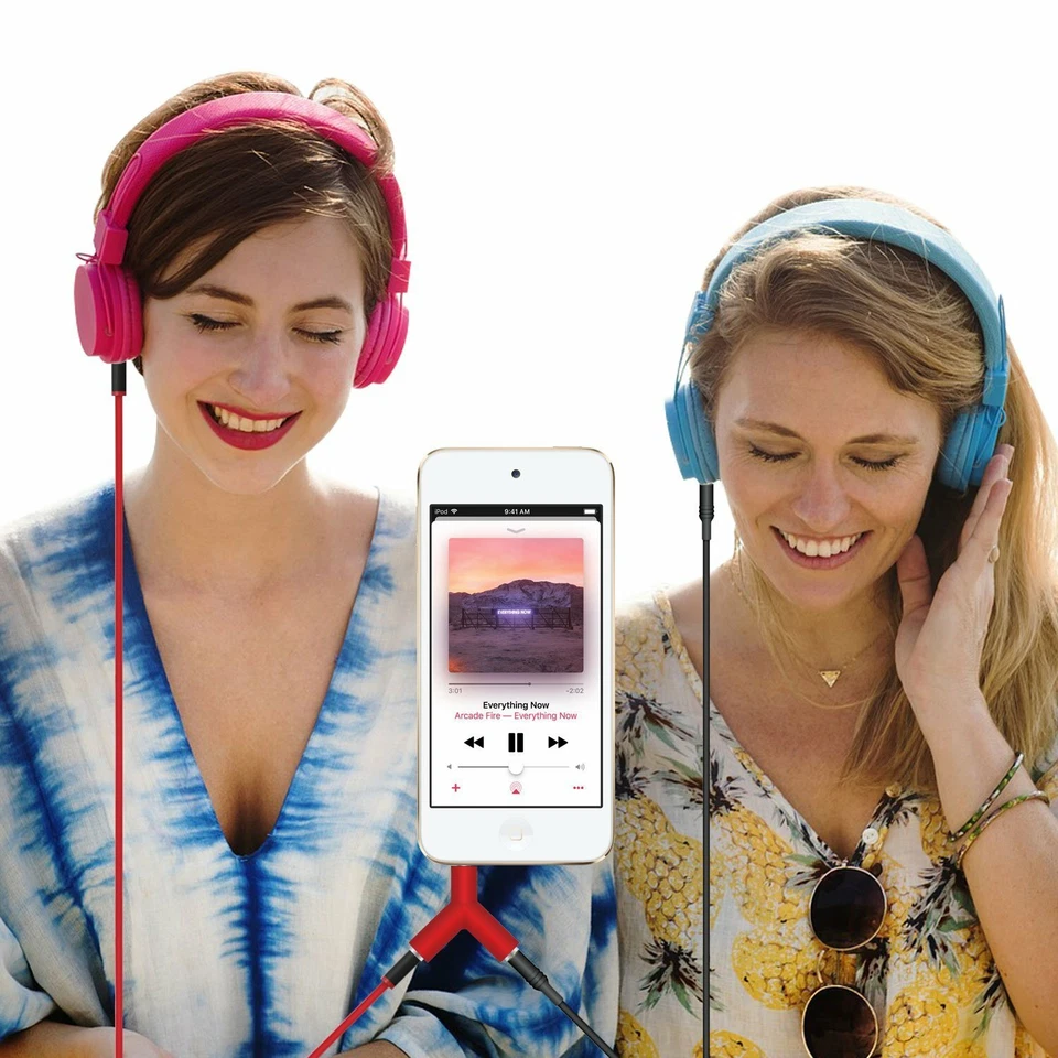 3 Key Chain Audio Splitter Y Adapter 3.5mm Male to Dual 3.5mm Female Adapter - Image 3 of 4