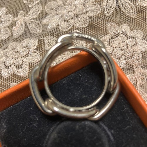 Anillo Bufanda HERMES Chaîne d’Ancre Tono Plata con Caja - Imagen 6 de 7