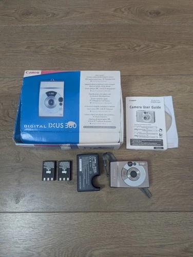 Canon Ixus 300 Digital Camera 2.1MP SIlver Tested Working With Box