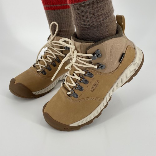 KEEN NXIS Explorer Mid WP Hiking Boots Size 8 Safari Birch NIB $180 Retail