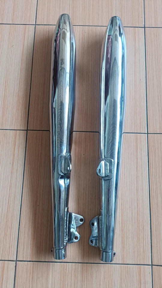 1 X Escape PC Honda CB92 Modelo Temprano COPIA ORIGINAL Izquierda O Derecha PREORDEN Foto 3 de 4