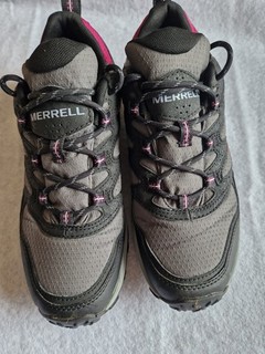 Ladies Merrell Walking Shoes