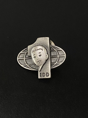 VTG Kiwanis International Mortons Salt IDD Hat Lapel Pin