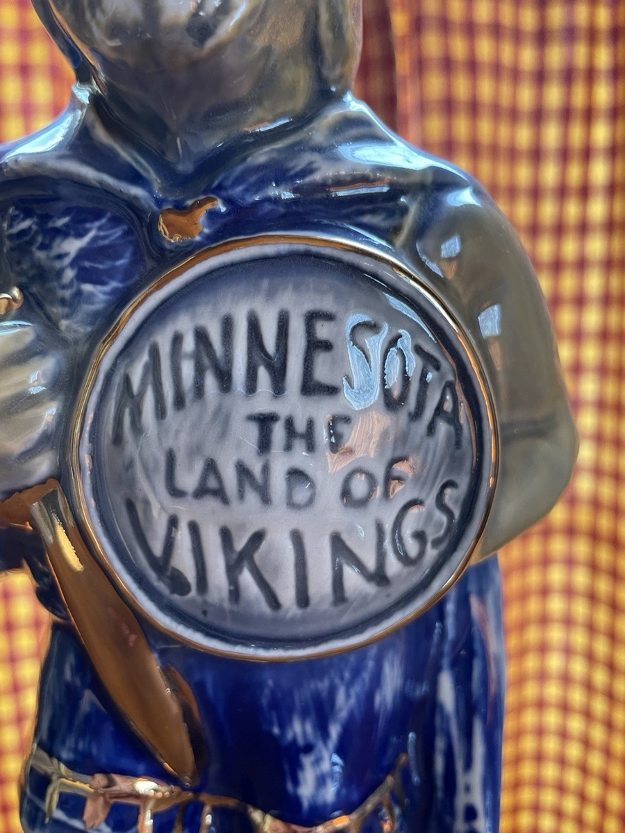 Vintage James Beam Minnesota Land of Vikings Decanter Whiskey