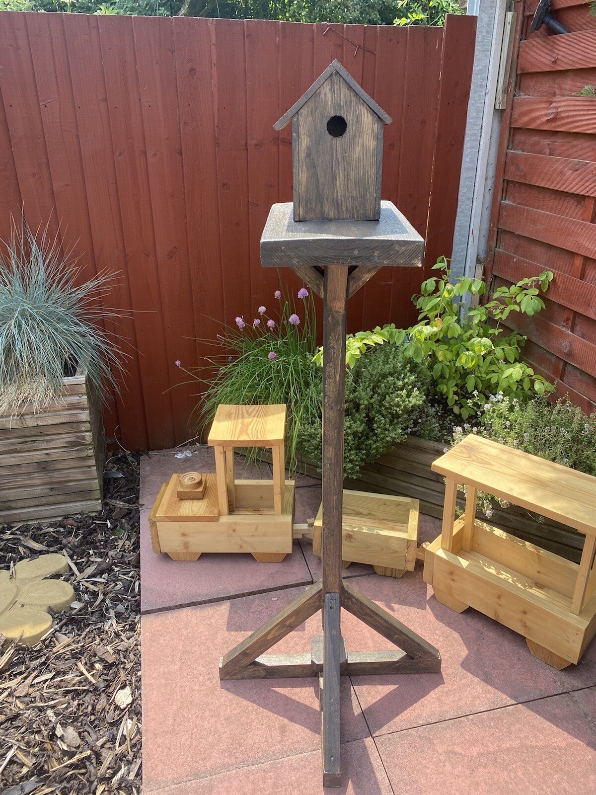 job lot Garden & Indoor Planters Plant Pots Window Box Bird Table 8 x