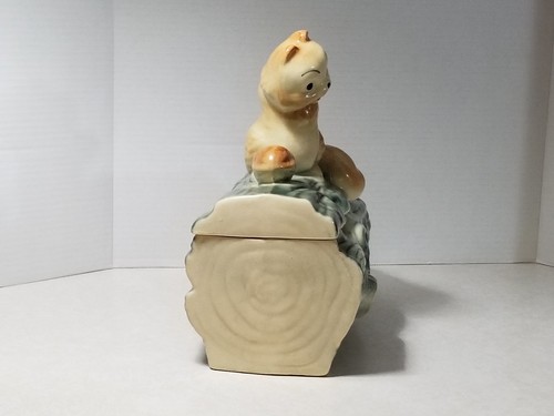 McCoy Cookie Jar Squirrel On A Log Chopping A Nut Beautiful shelf G1 - Picture 4 of 10
