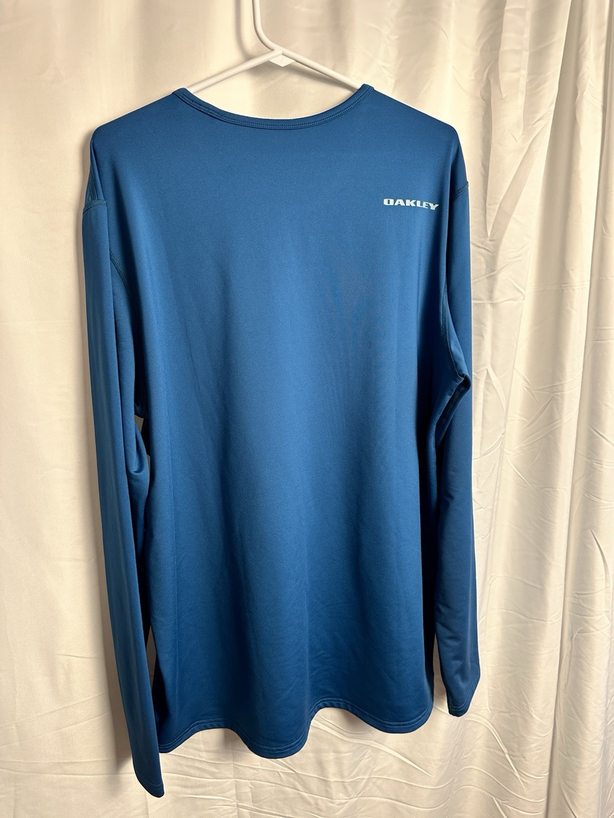 Oakley performance tech long sleeve turquoise blu… - image 3