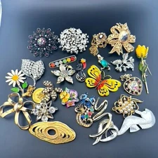 Brooch bundle Lot Vtg to Modern broken stones missing craft repair job repurpose