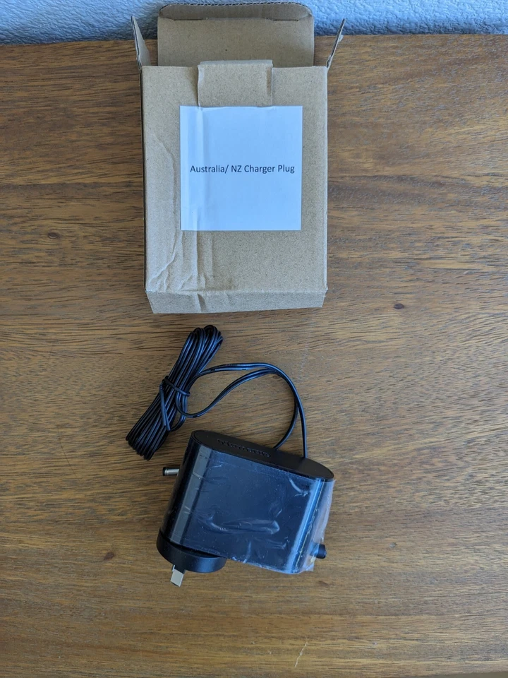 Enchufe Cargador Numatic AU/NZ, Adaptador de Pared 30V 1200mA, Henry Foto 2 de 2