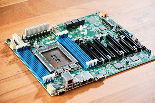 Supermicro MBD-H12SSL-I-B AMD EPYC 7002-series motherboard, Socket SP3 ...