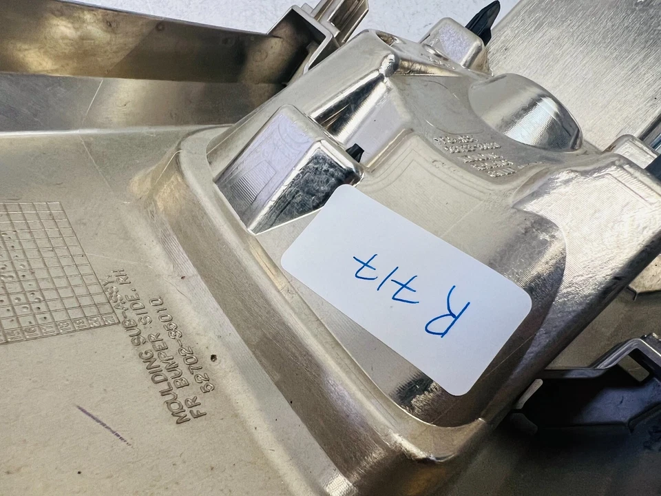 Cubierta antiniebla derecha Toyota 4runner 2014 2015 2016 2017 2018 2019 2020 52702-35010 OEM Foto 4 de 4