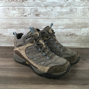 women's hiking boots with vibram soles