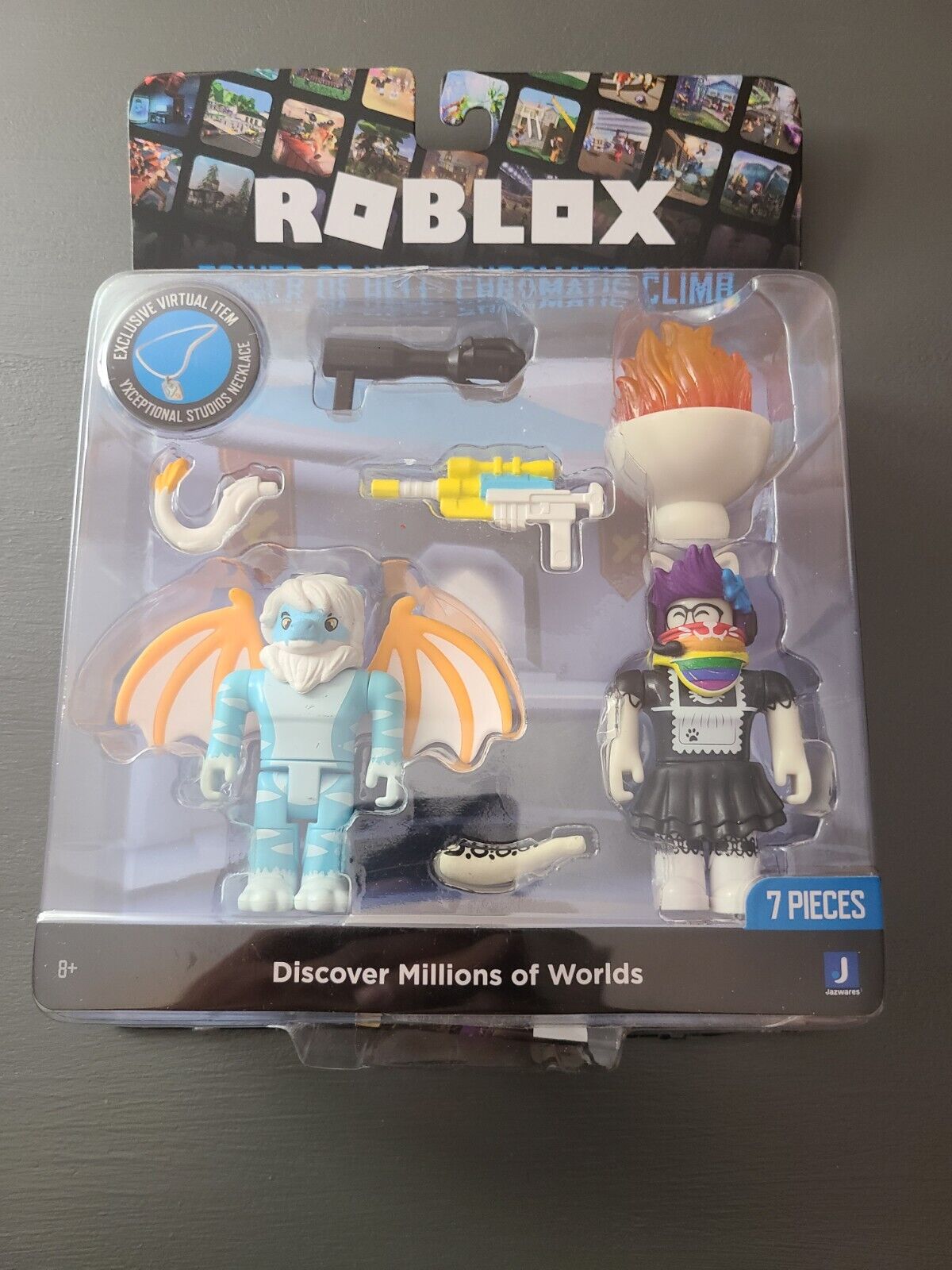 Compre Roblox - 2 Figuras de 7cm - Tower Of Hell: Chromatic Climb aqui na  Sunny Brinquedos.