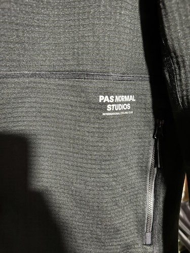 Pas Normal Studios Men’s Escapism Performance Fleece Zip Large - Black - Picture 3 of 4
