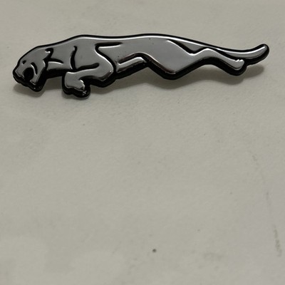 Jaguar XJ6 XJ12  Center Dash Leaping Jaguar Emblem BAC7015