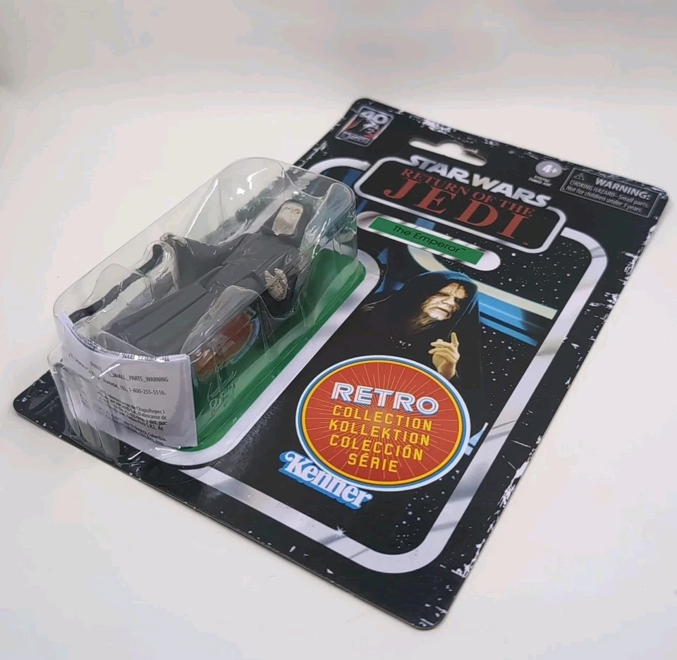 Экшн-фигурка Императора из Star Wars Return Of The Jedi ретро коллекция  - Изображение 3 из 4