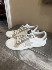 Women s Vintage Havana Fresh Leather Sneaker Size 8 Color Off White